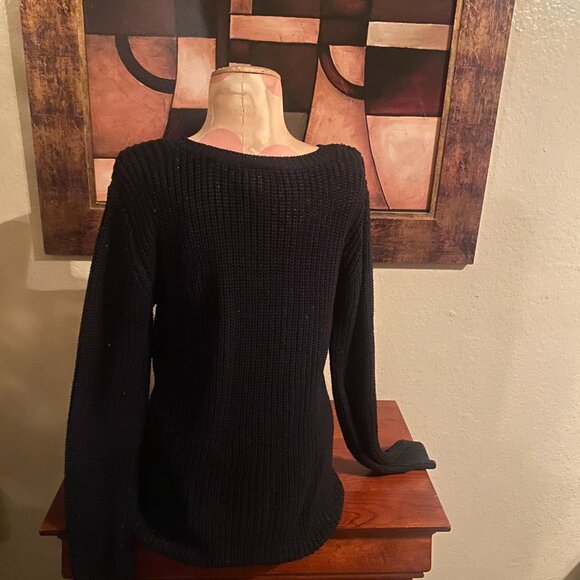 Sweaters - Picture 2 of 5